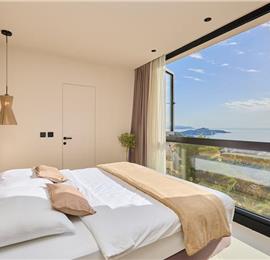 5-bedroom luxury villa with heated roof top infinity pool and stunning panoramic views of Dubrovnik City. Sleeps 10